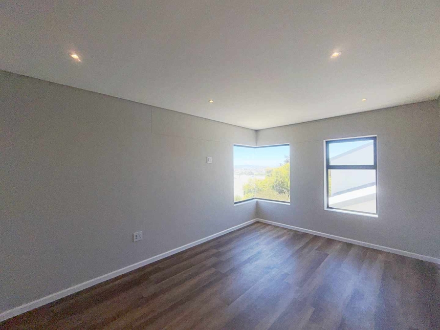 3 Bedroom Property for Sale in Country Club Western Cape